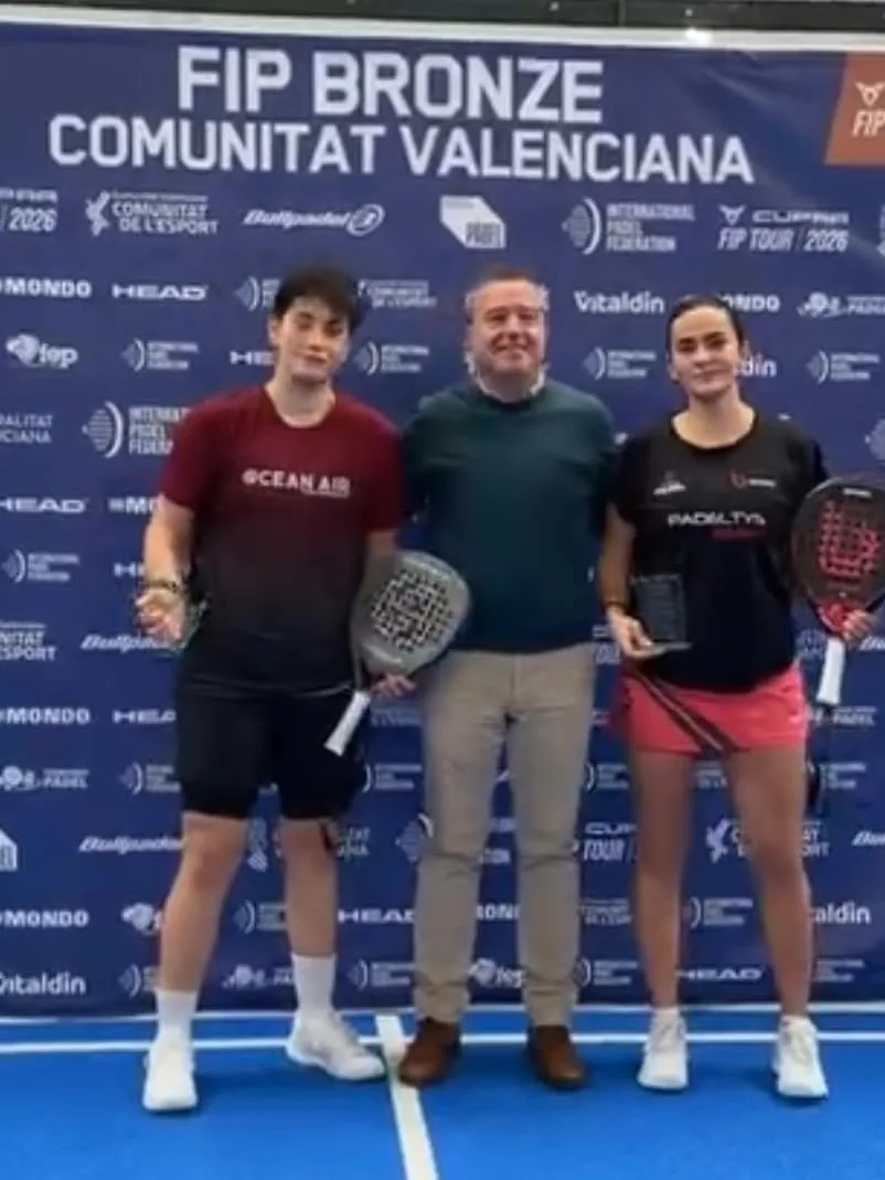 Ambiente entre partidos en Espadel Burriana